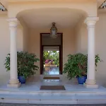 Villa 7 Bedrooms Marbella