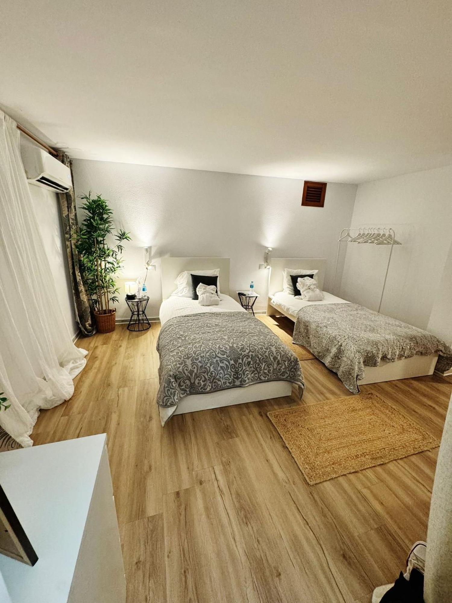 7 Bedrooms